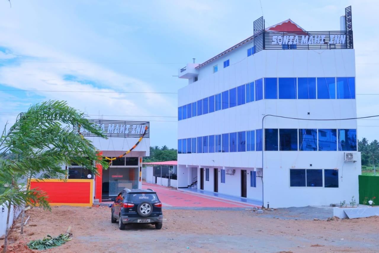 Hotel Sonia Mahi Inn 根尼亚古马里 外观 照片